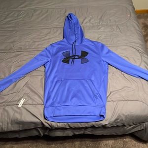 Under Armour - Hoodie - Closed Ends
